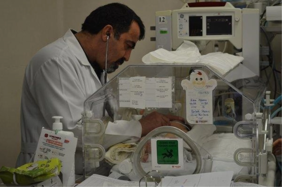 Duedonal Atrezi hastalığına sahip bebekler Elazığ\'da ameliyatla sağlığına kavuştu