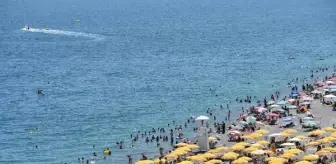 Konyaaltı Sahili'nde bayram boyunca her keseye uygun eğlence