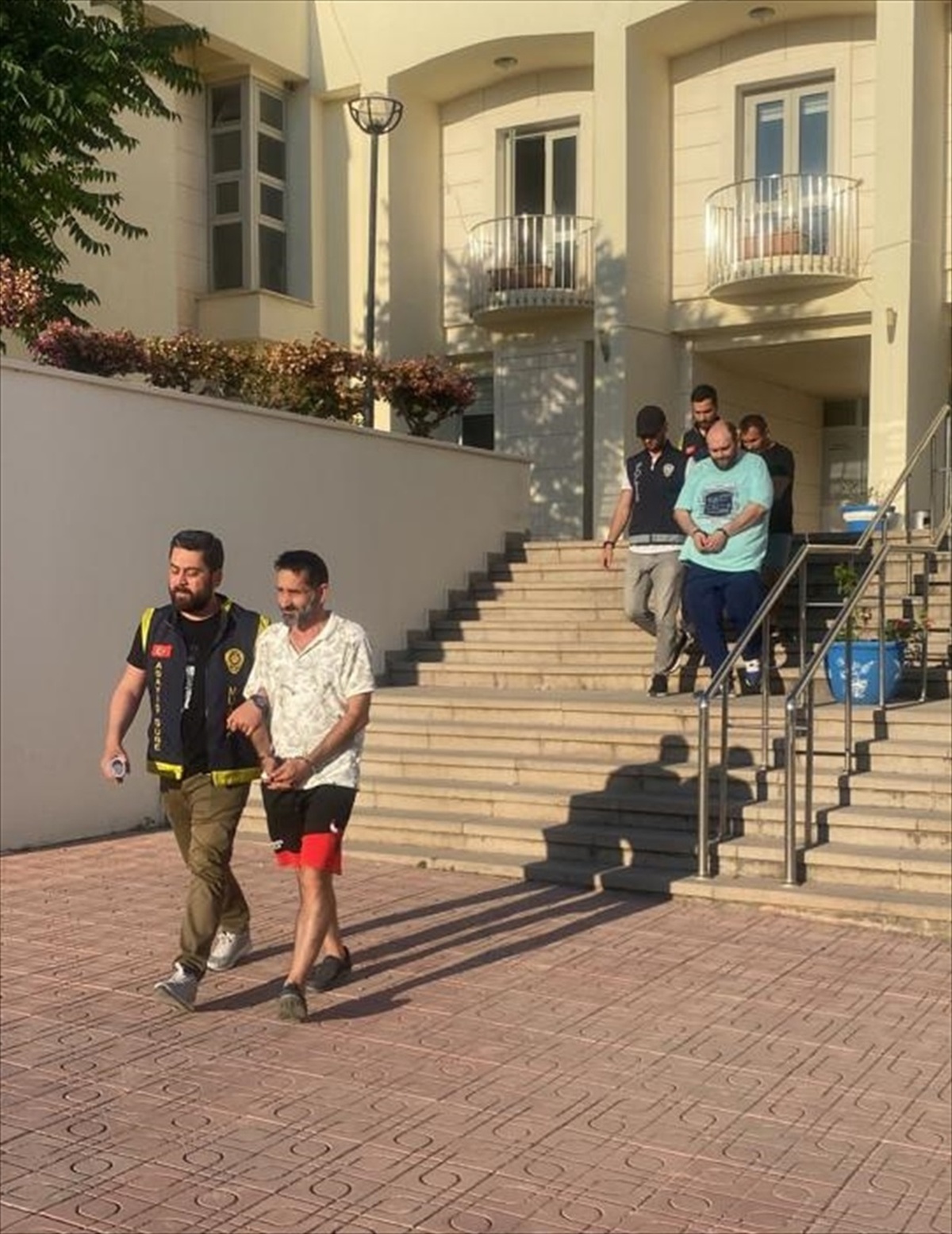 Bodrum\'da fuhuş operasyonu: 3 tutuklama