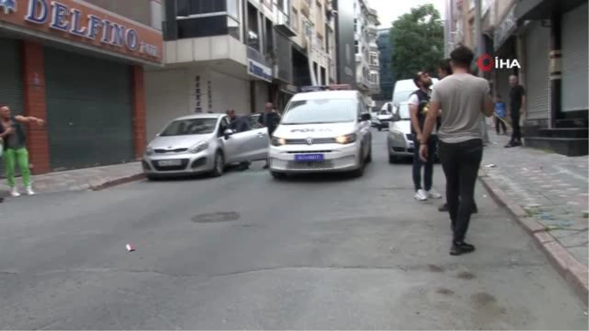 Zeytinburnu\'nda silahlı çatışma: 1 yaralı