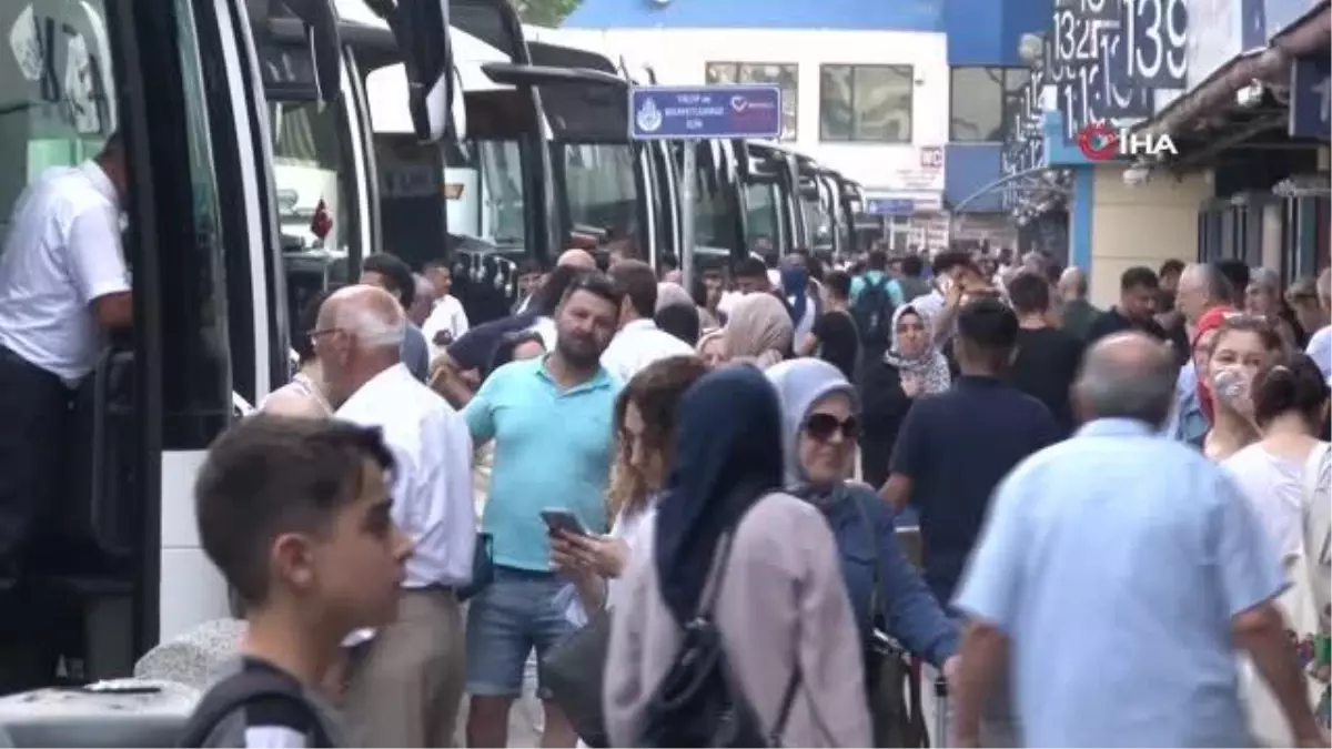 15 Temmuz Demokrasi Otogarı\'nda Bayram Öncesi Yoğunluk