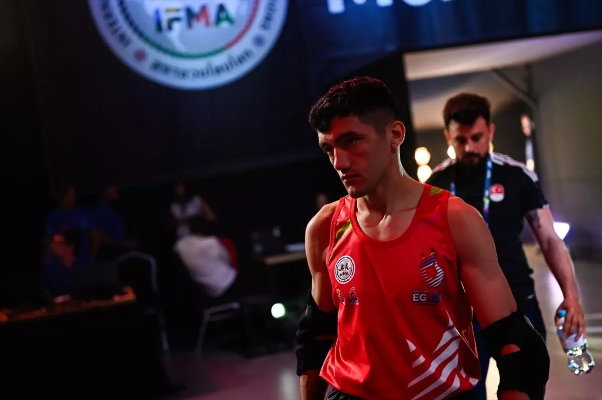 Polonya\'da Muaythai\'de Gülistan Turan Altın, Sercan Koç Gümüş Madalya Kazandı