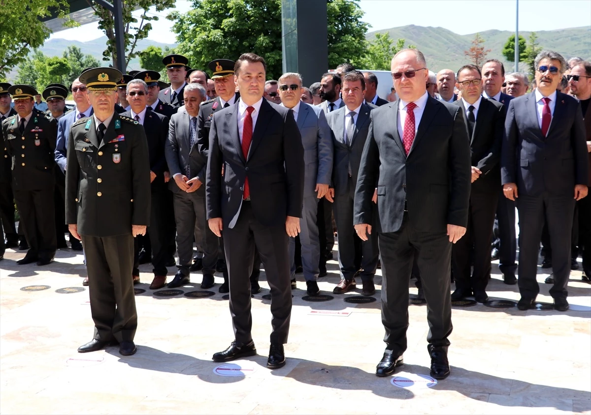 Atatürk\'ün Sivas\'a Gelişinin 104. Yıl Dönümü Törenle Kutlandı