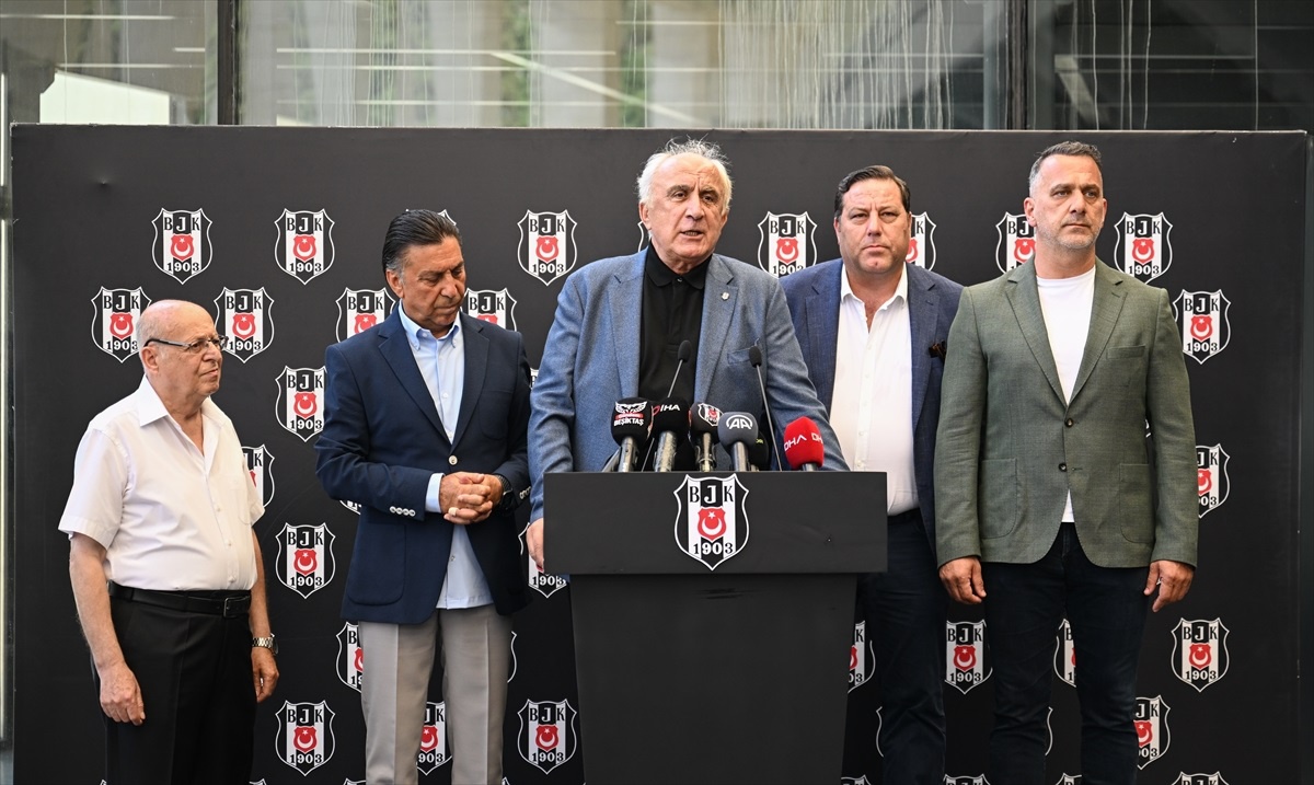 Beşiktaş\'ta Kurban Bayramı Bayramlaşması