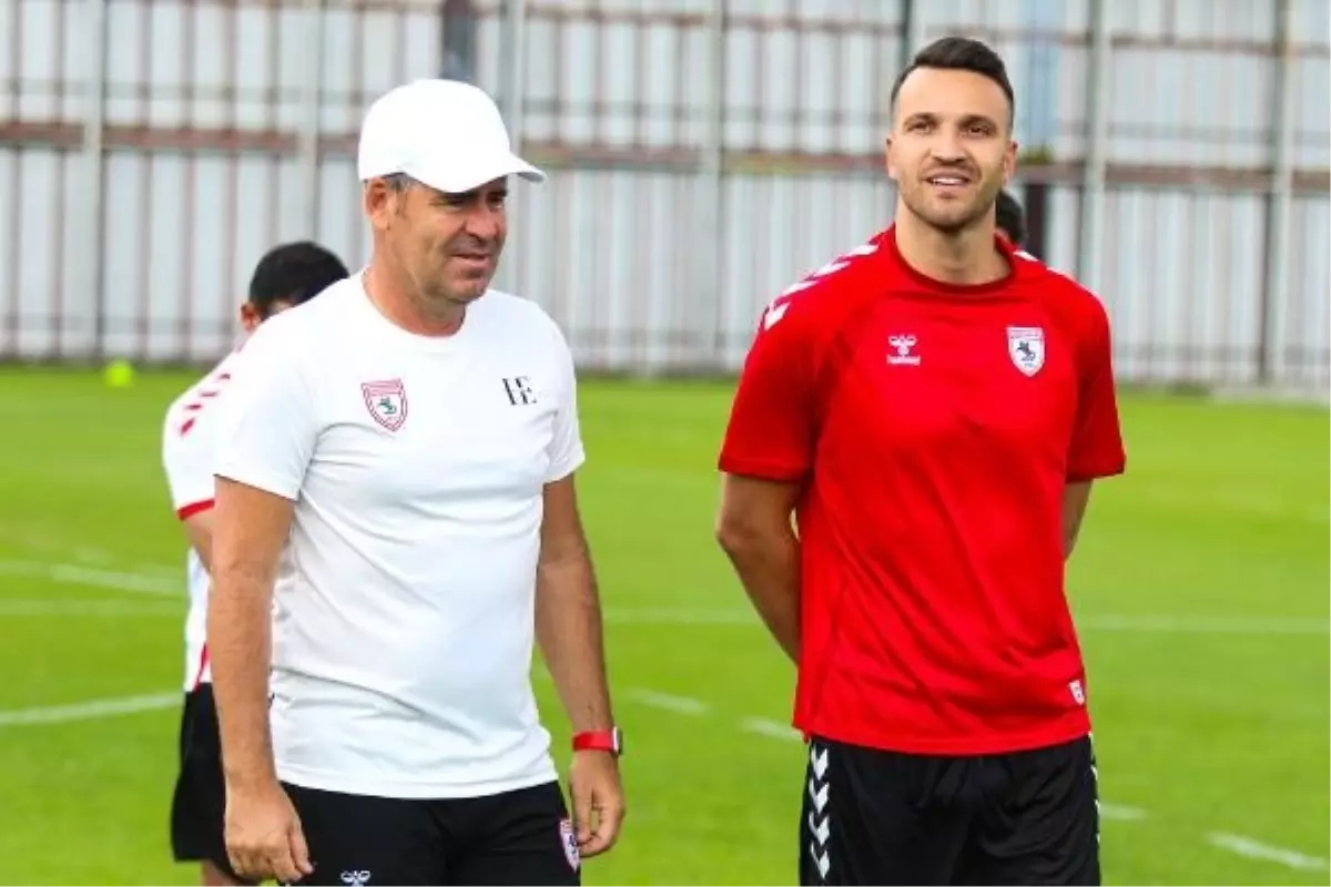 Yılport Samsunspor\'un yeni transferi Okan Kocuk takımla ilk antrenmanına çıktı