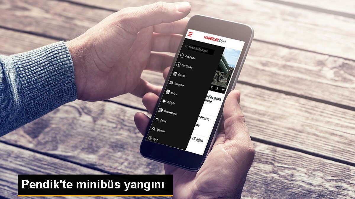 Pendik\'te minibüs alev aldı