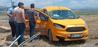 Sivas'ta Otomobillerin Çarpışması Sonucu 10 Kişi Yaralandı