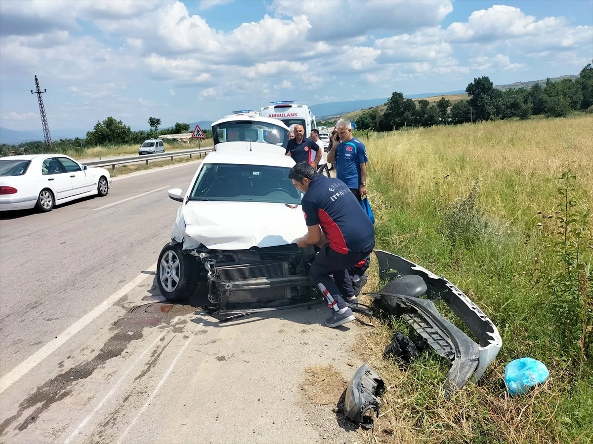 Tokat\'ta Otomobil Kaza Yaptı: 4 Yaralı