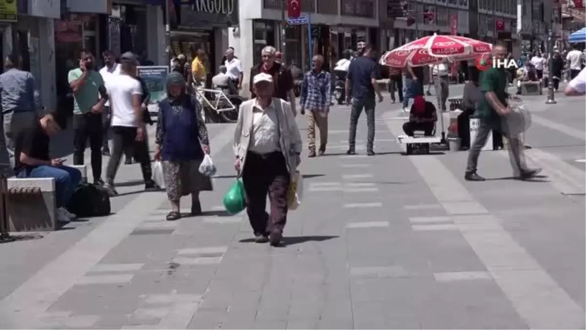 Yozgat\'ta Kurban Bayramı öncesi alışveriş yoğunluğu yaşanıyor