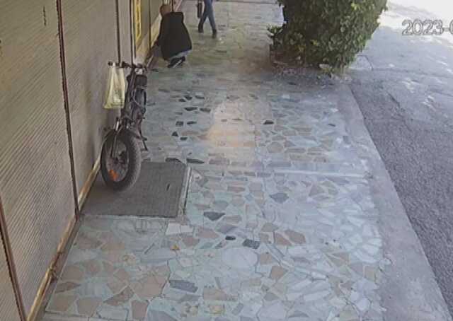 Ayakkabı satıcısına kimyasal saldırı,