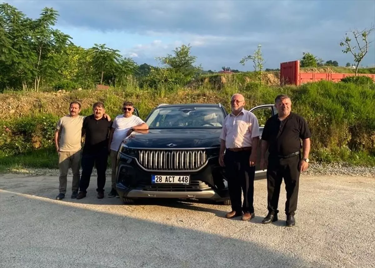 Türkiye'nin yerli otomobili Togg, Giresun'da teslim edildi