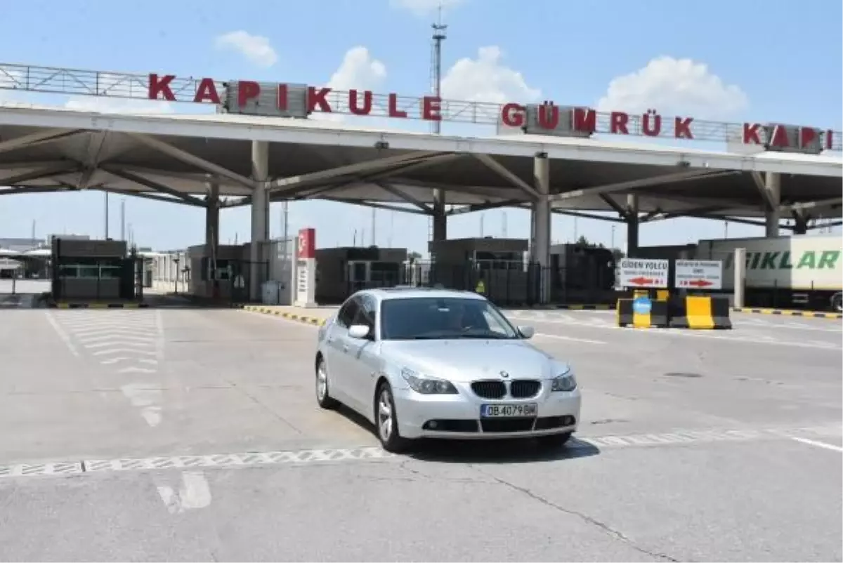 Gurbetçiler Kurban Bayramı'nda da ülkeye akın etti