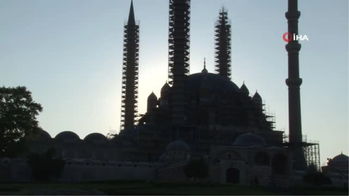 Selimiye Camii\'nde Kurban Bayramı namazı coşkusu