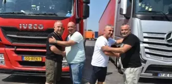 TIR Şoförleri Kapıkule Sınır Kapısı'nda Bayramlaştı