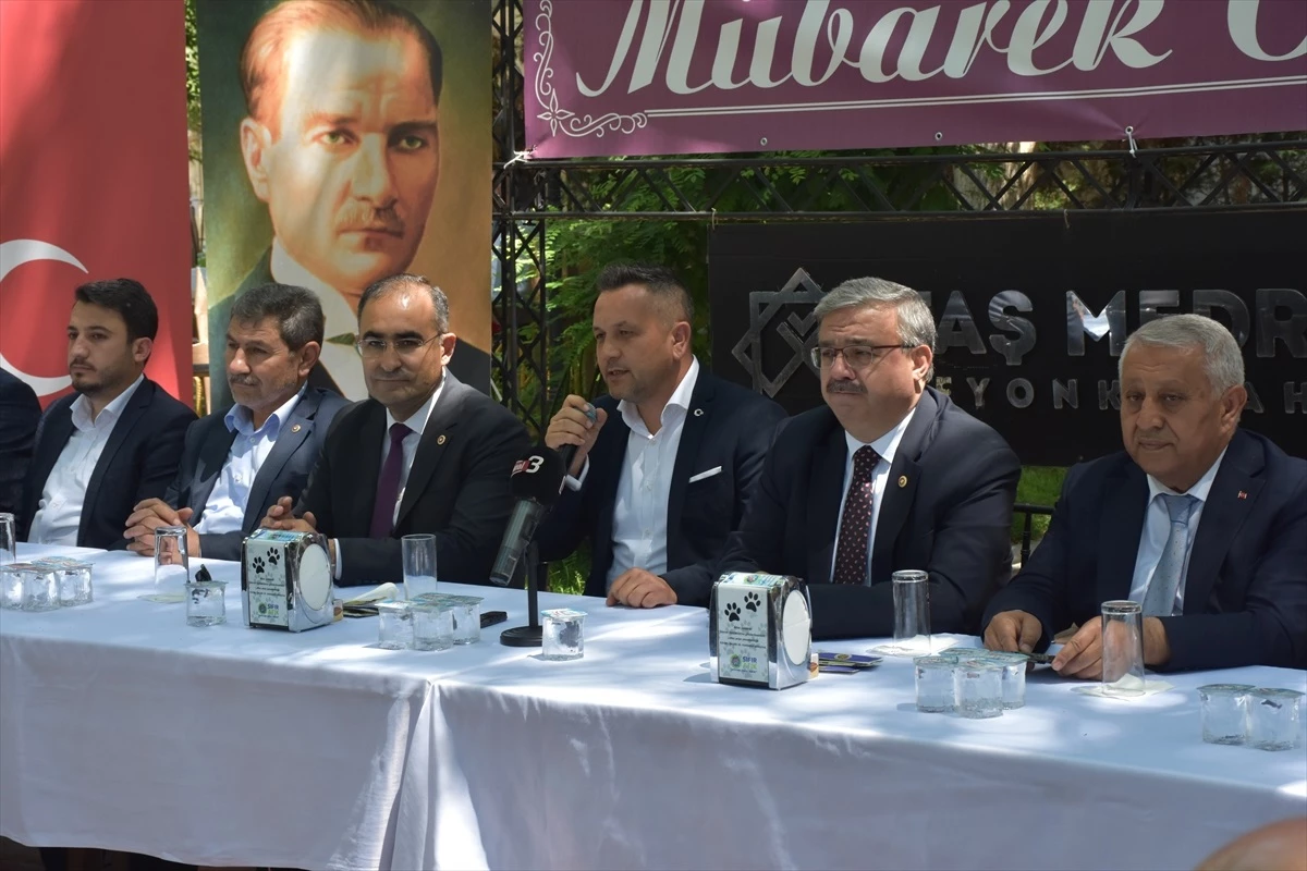 AK Parti Afyonkarahisar İl Başkanlığı Bayramlaşma Programı Düzenledi