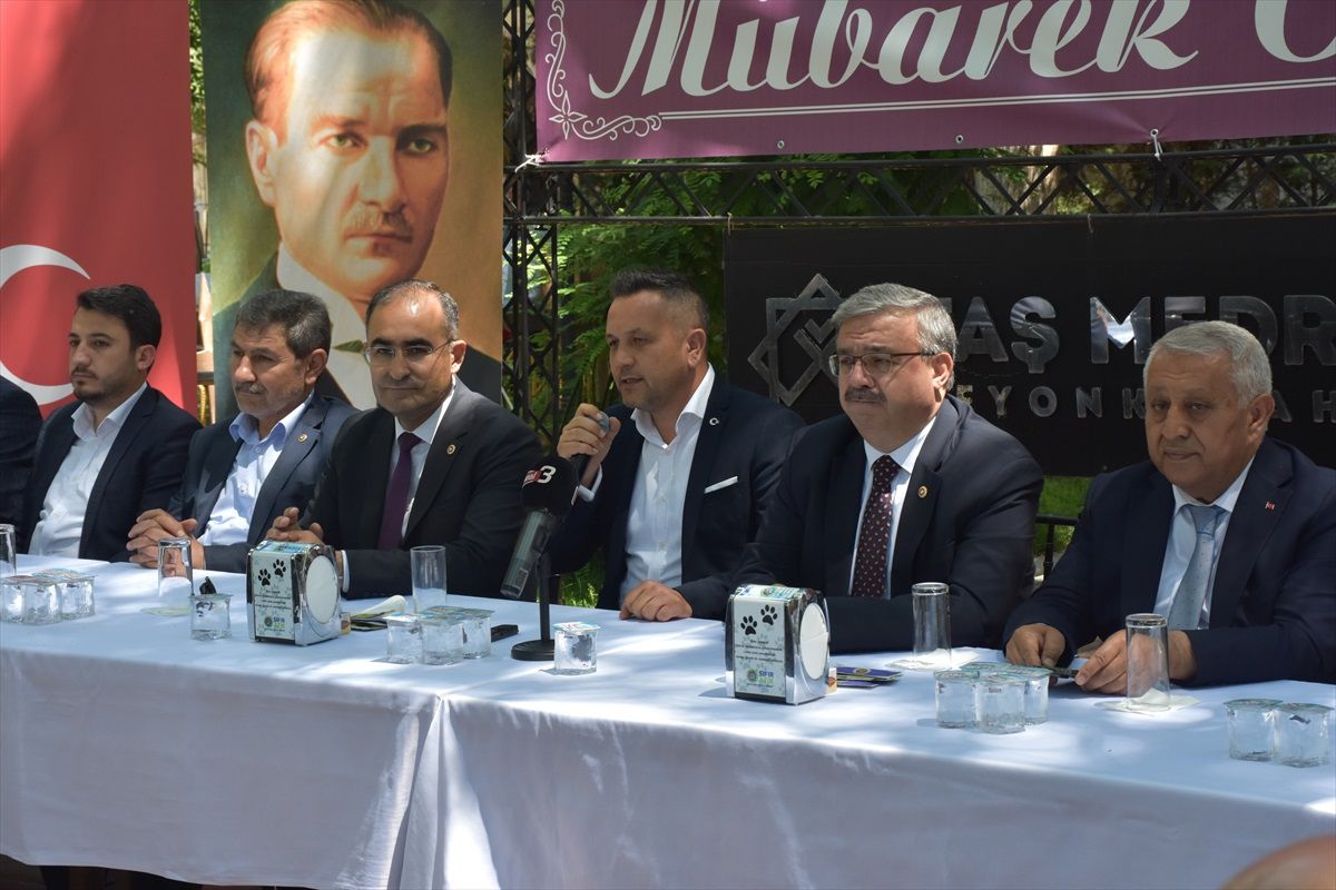 AK Parti Afyonkarahisar İl Başkanlığı Bayramlaşma Programı Düzenledi