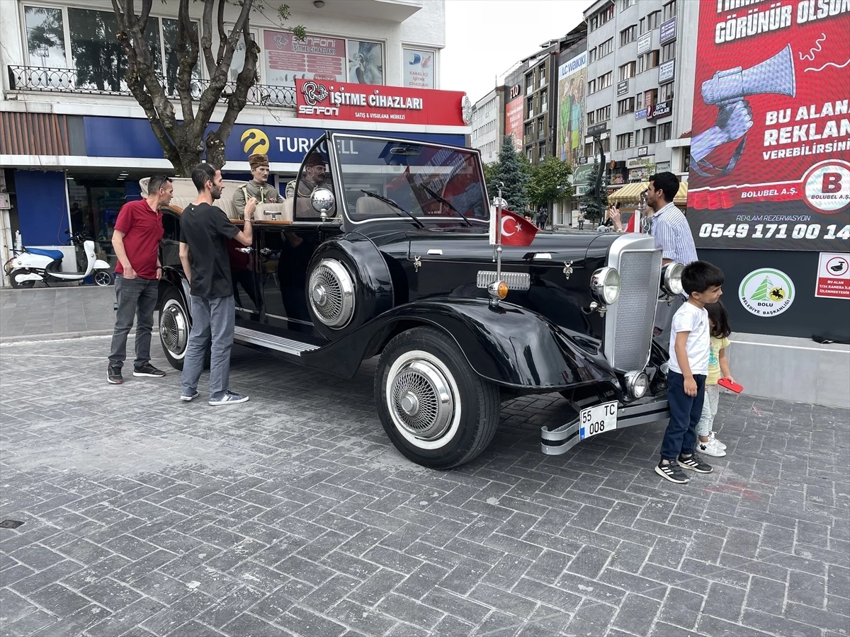 Atatürk\'ün Kullandığı Otomobil Benzeri Bolu\'da Sergilendi