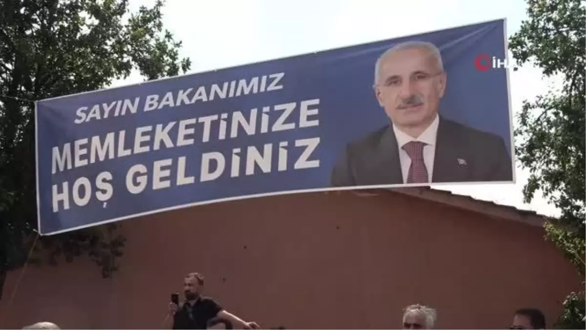 Bakan Uraloğlu, babasını ziyaret etti