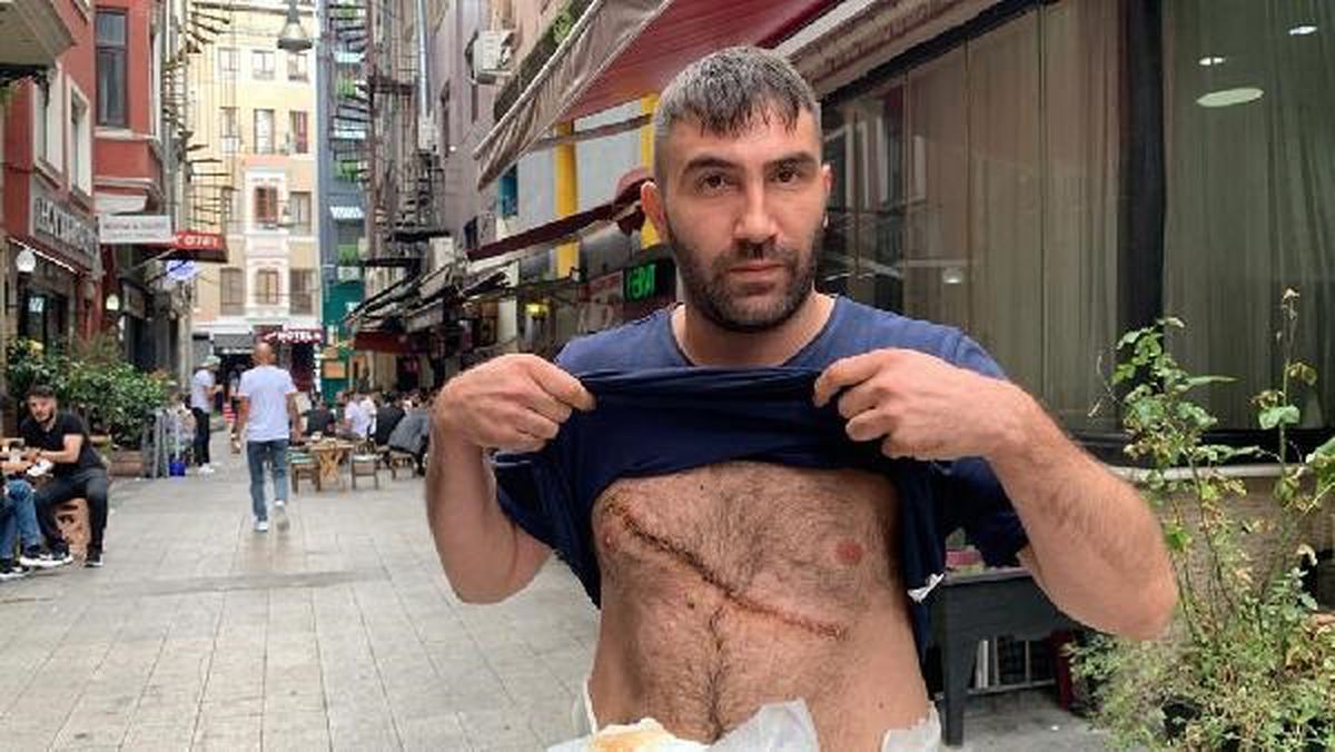Beyoğlu\'nda Gece Kulübünde Bıçaklı Kavga: Ağır Yaralılar Var