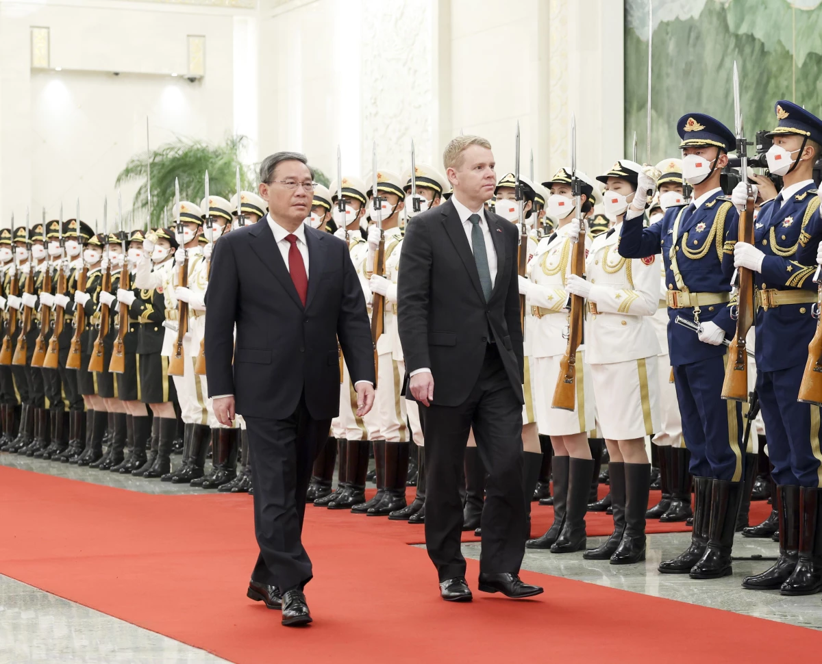Çin Başbakanı Li, Yeni Zelandalı Mevkidaşı ile Görüştü