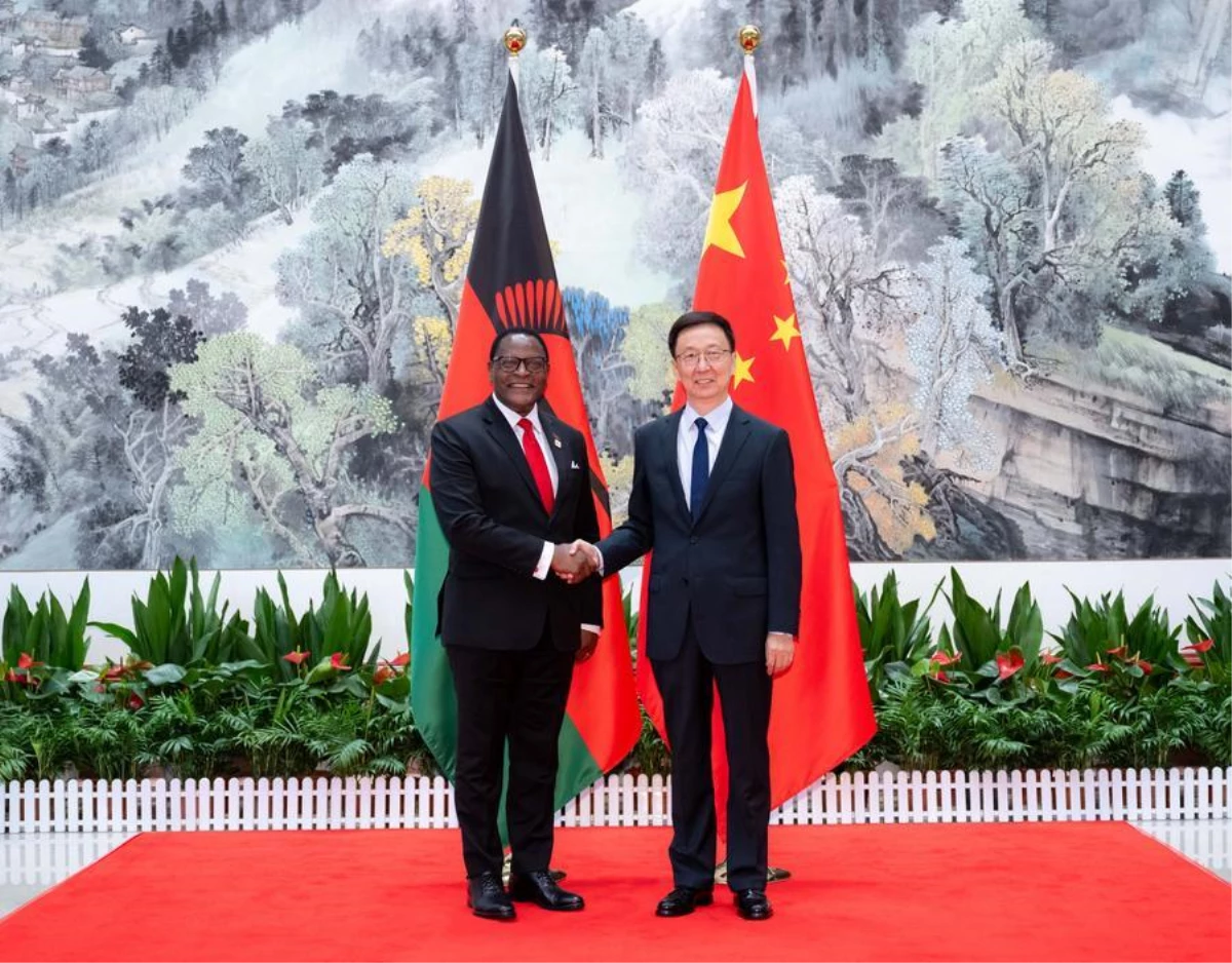 Çin Cumhurbaşkanı Yardımcısı Han, Malavi Devlet Başkanı ile Görüştü