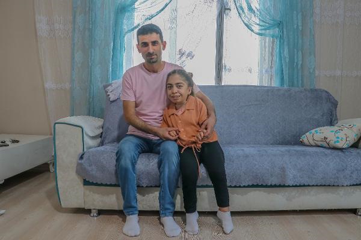 Yanlışlıkla Valizi Alan Yolcular Altınları Polise Teslim Etti