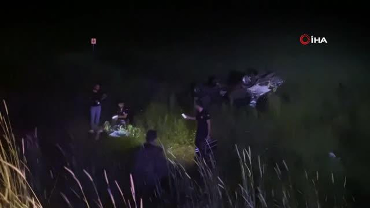 Otomobil yoldan çıkıp takla attı: Anne, baba ve bebekleri yaralandı