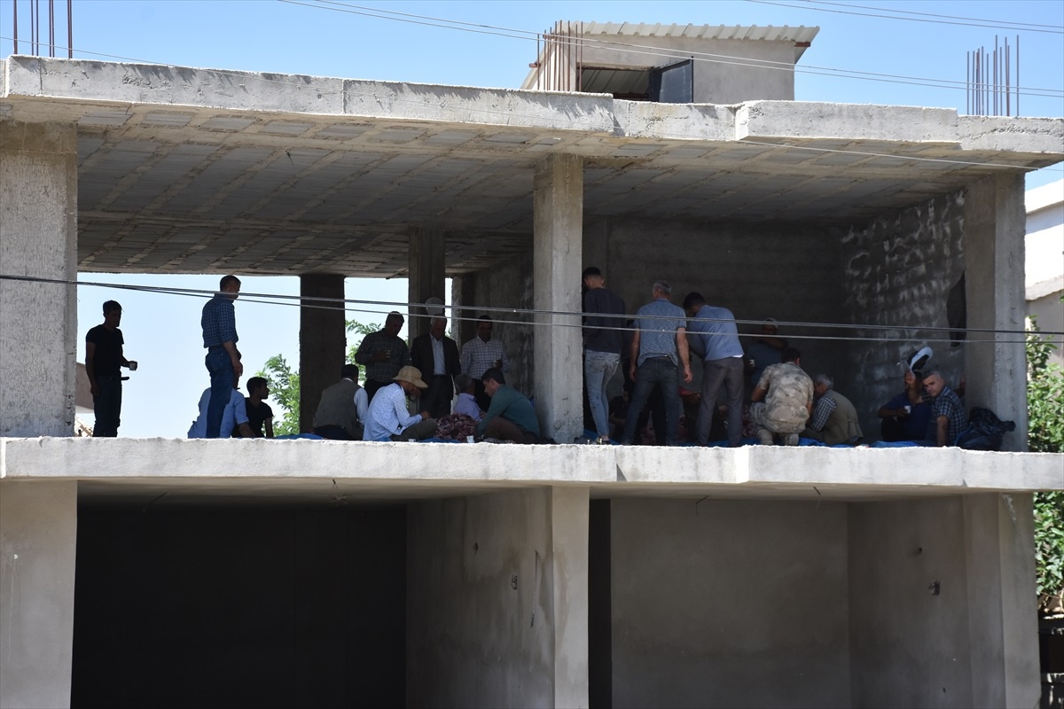 Şırnak\'ın Geçitboyu köyünde kurban eti eşit şekilde dağıtıldı