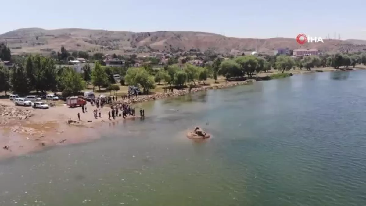 Topu almak için girdikleri Kızılırmak\'ta kayboldular... 3 çocuktan birinin cansız bedenine ulaşıldı