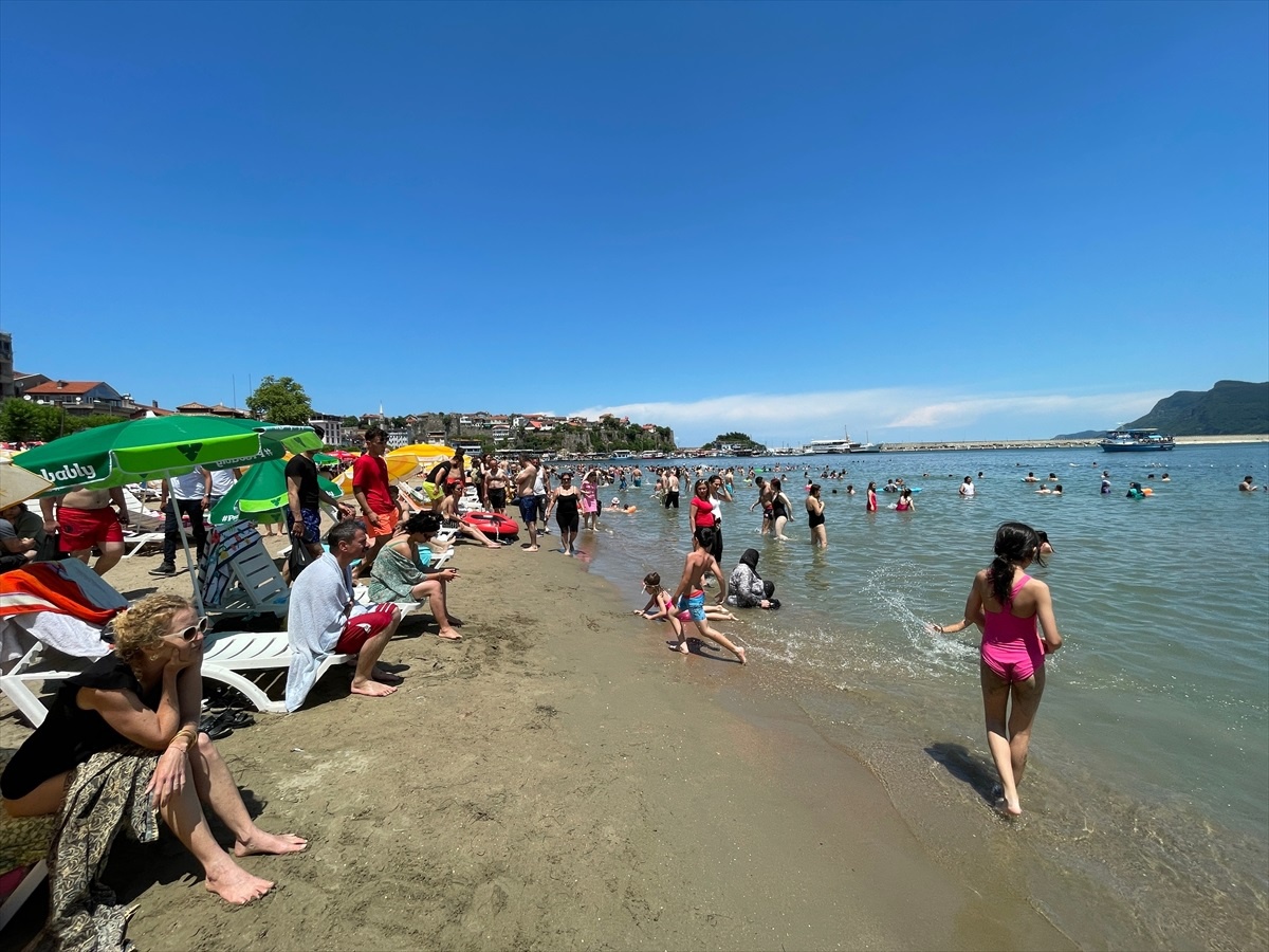 Amasra\'da Kurban Bayramı tatili yoğun ilgi gördü