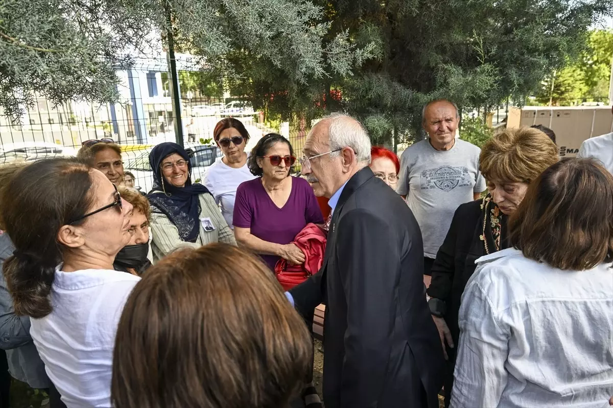 CHP Genel Başkanı Kemal Kılıçdaroğlu\'nun dayısı Hüseyin Gündüz\'ün cenazesi defnedildi