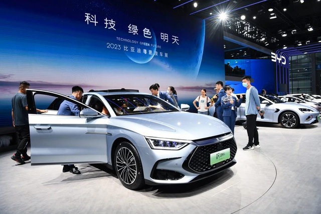 Çin'in Shenzhen Kenti 2025 Yılına Kadar 300 Süperşarj İstasyonu İnşa Edecek Çin'in Shenzhen Kenti 2025 Yılına Kadar 300 Süperşarj İstasyonu İnşa Edecek