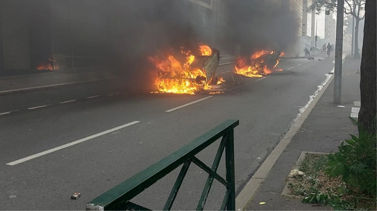 Fransa\'da genç sürücünün öldürülmesi sonrası 4 kentte sokağa çıkma yasağı