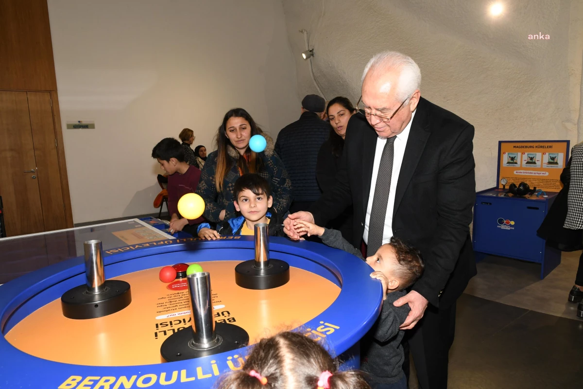 Karabağlar Belediyesi, Nasreddin Hoca Çocuk Kültür Bilim Merkezi\'nde 26 Bin Çocuğu Ağırladı