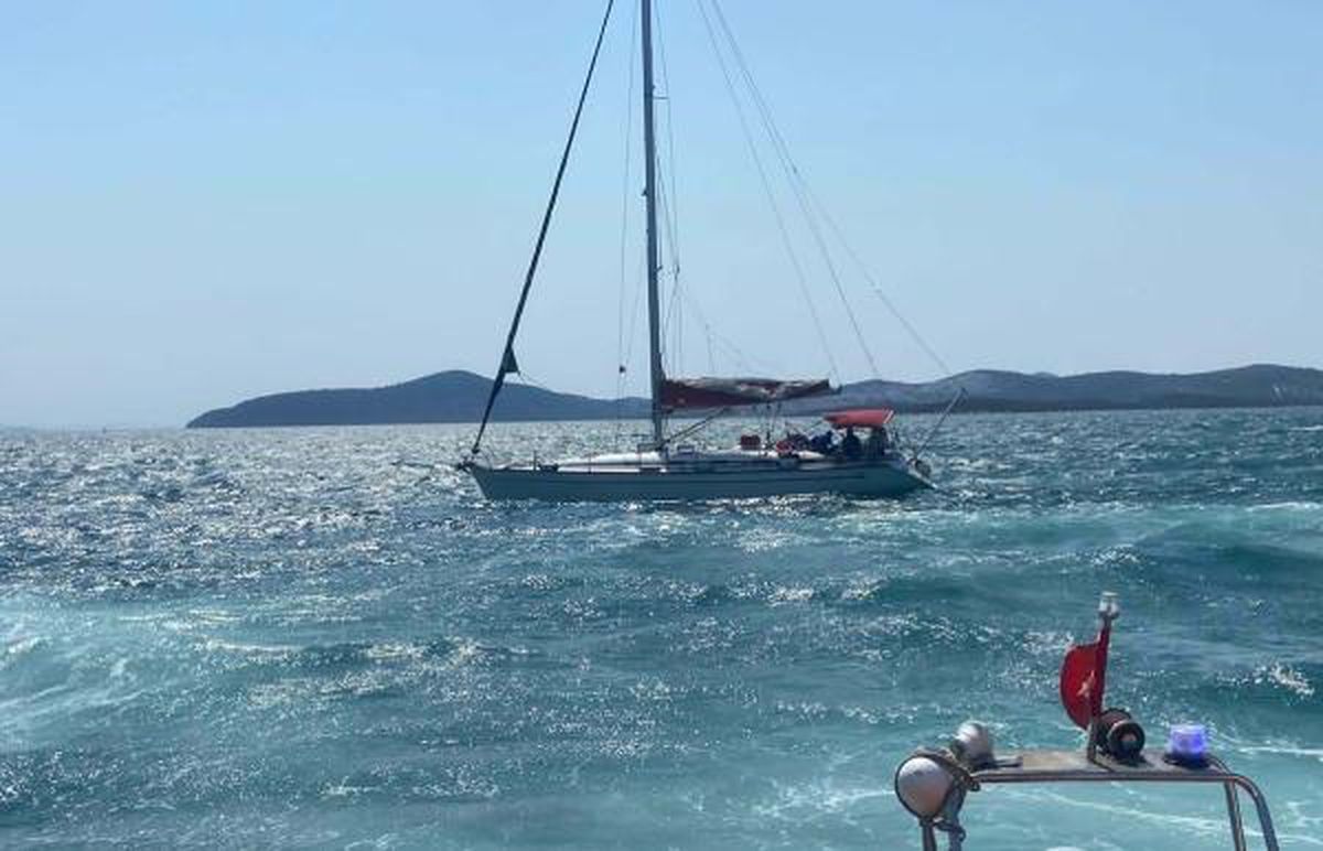 Muğla\'da 99 Kaçak Göçmen ve 2 Göçmen Kaçakçısı Yakalandı