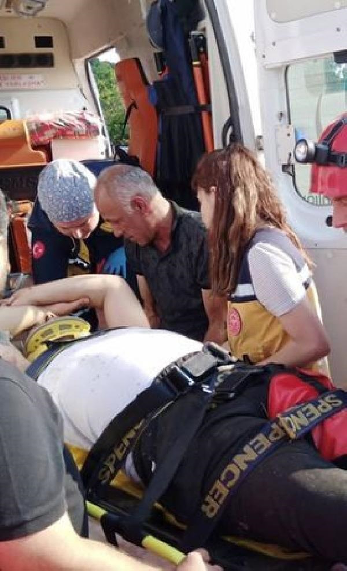 Çorum\'da Ormanda Yürüyüş Yapan Kişi Uçuruma Yuvarlandı
