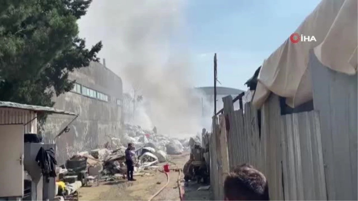Tuzla\'da geri dönüşüm tesisinde korkutan yangın