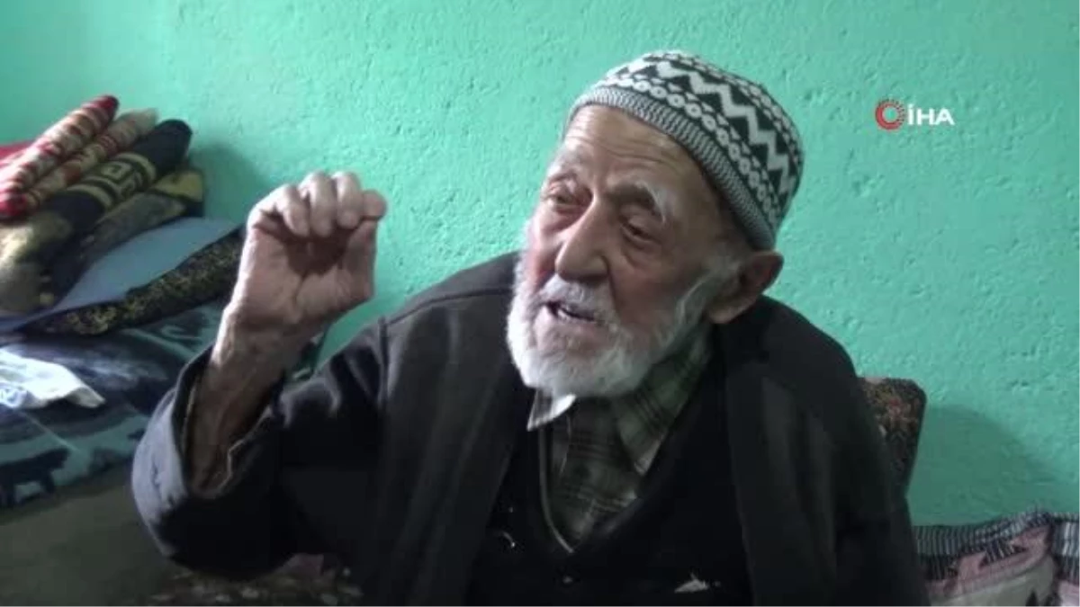 105 yaşındaki \'Mehmet Amca\' yaşantısıyla gençlere örnek oluyor
