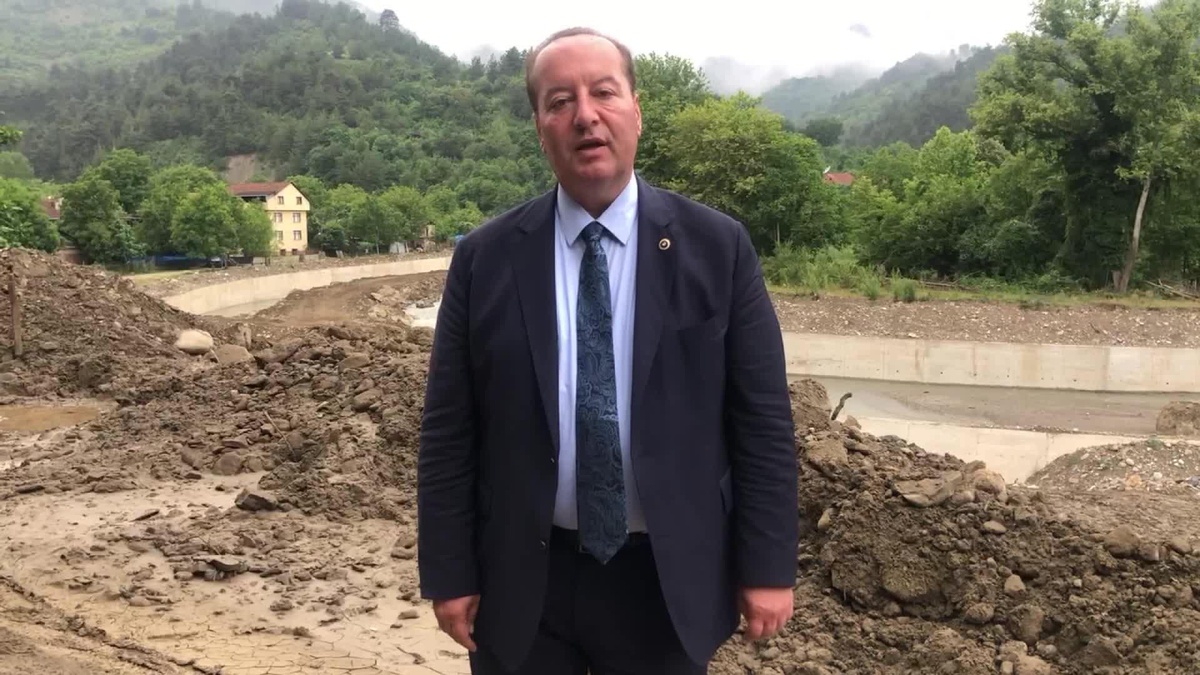 CHP Milletvekili Yenice\'deki Sel Felaketinin Mağdurlarını Ziyaret Etti