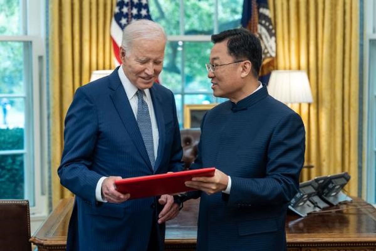 Çin\'in Washington Büyükelçisi Joe Biden\'a güven mektubunu sundu