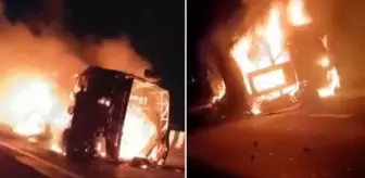 Hindistan'da devrilen otobüs alev aldı: 25 ölü, 8 yaralı