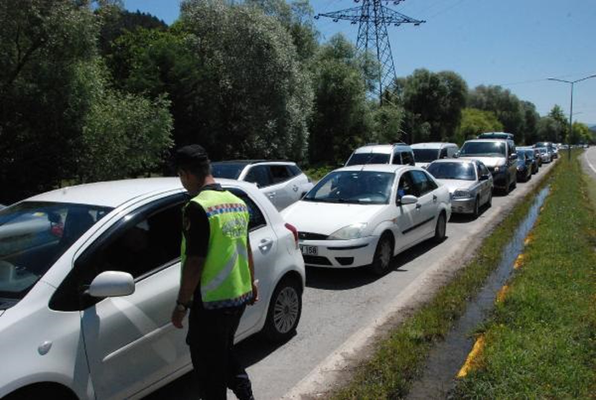 İnkumu Plajı Tatilcilerle Dolup Taştı