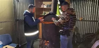 Kars'ta Polisler Kışlık Kıyafetlerle Görev Yapıyor