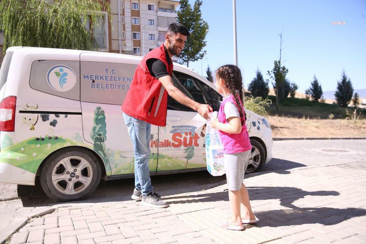 Merkezefendi Belediyesi, \'Merkezefendi Halk Süt\' projesiyle çocuklara doğal süt ulaştırıyor
