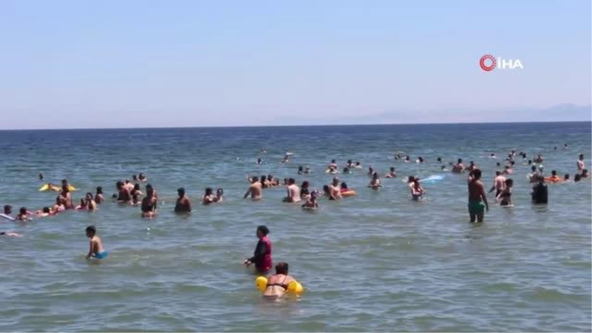 Tekirdağ\'da Tatilciler Plajlara Akın Etti