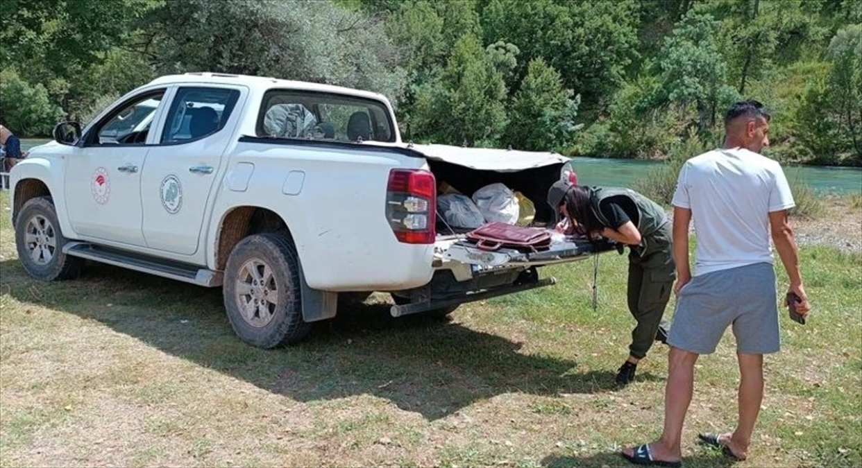 Tunceli\'de Munzur Vadisi Milli Parkı\'nda Kaçak Balık Avına Cezai İşlem