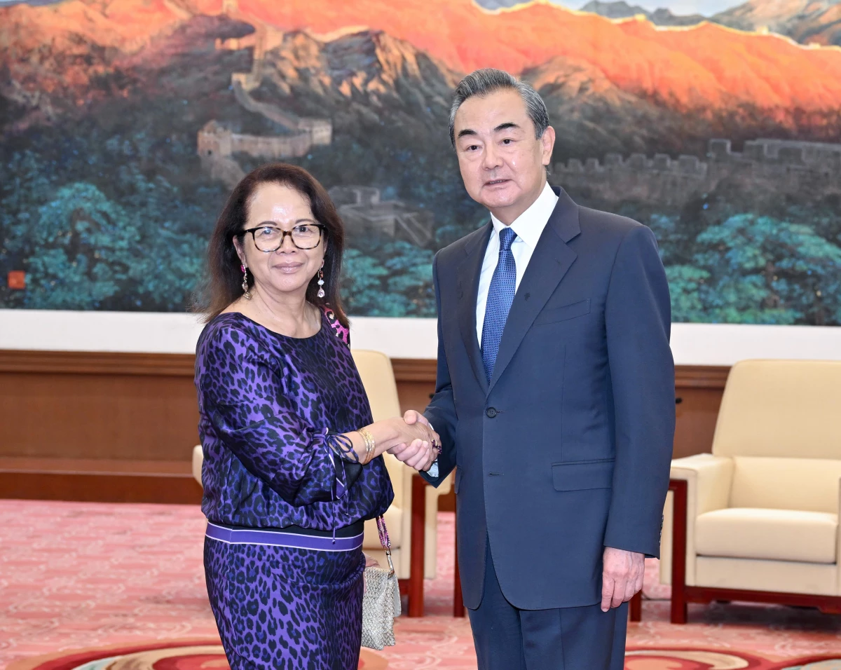 Üst Düzey Çinli Diplomat, Madagaskar Dışişleri Bakanı ile Görüştü