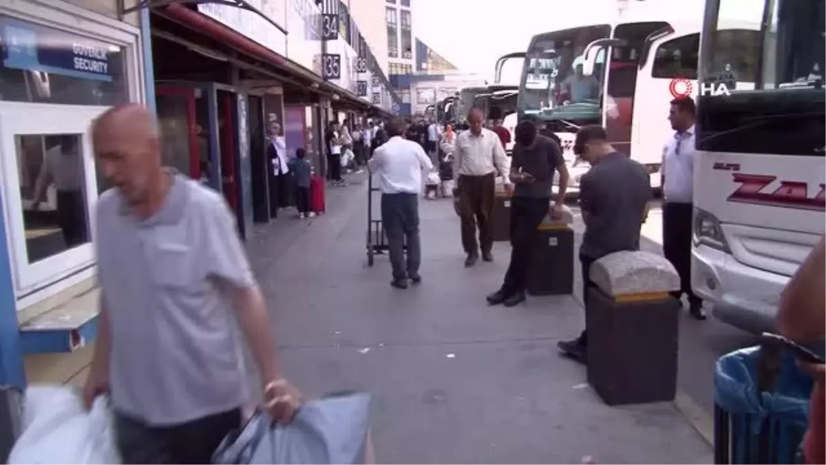 15 Temmuz Demokrasi Otogarı'nda bayram dönüşü hareketliliği devam ediyor