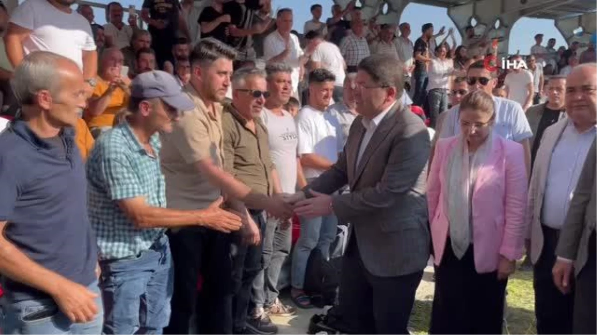 Adalet Bakanı Tunç, Bartın\'da Yanaz Köyü Güreşleri\'ne katıldı
