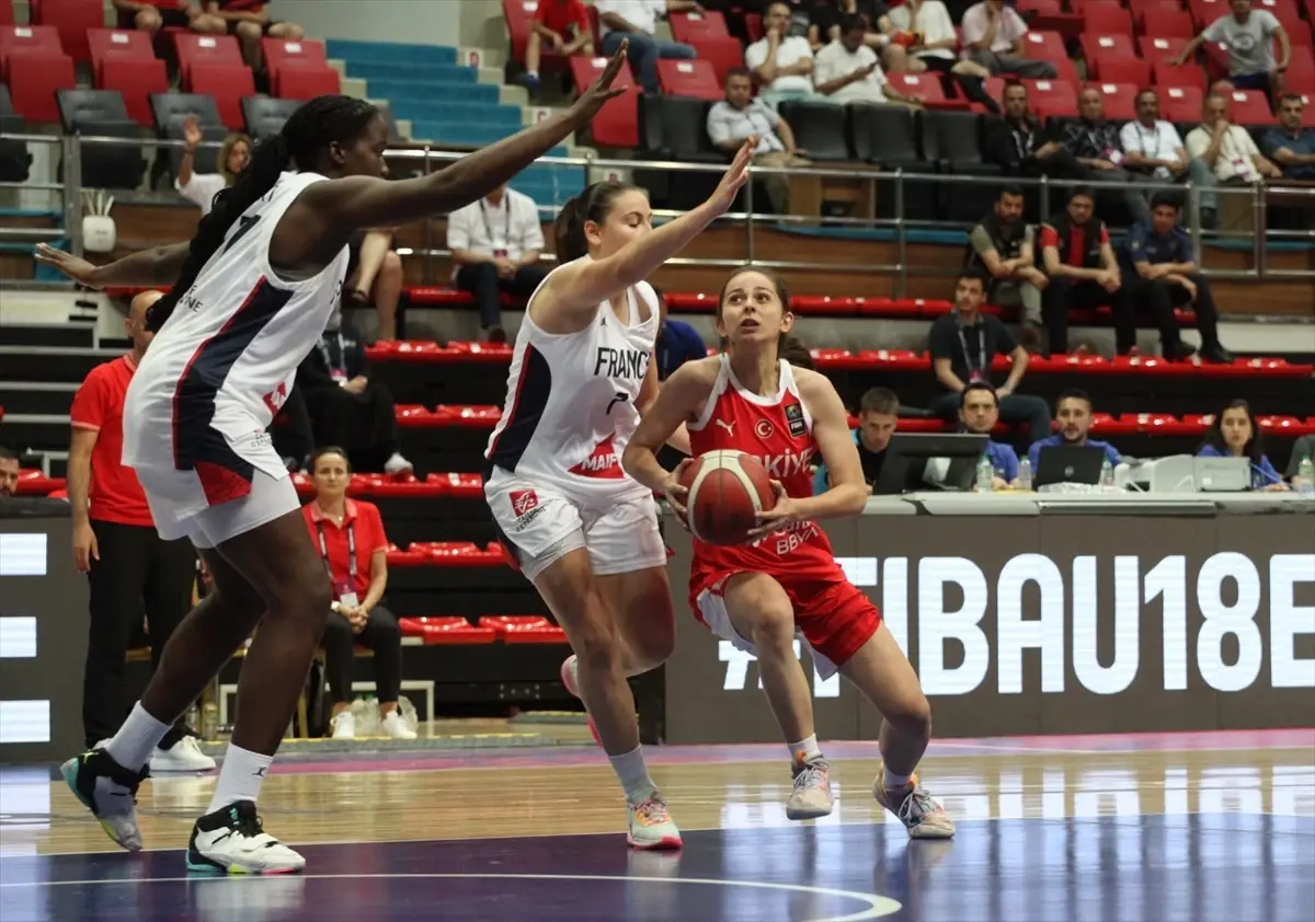 Türkiye, FIBA 18 Yaş Altı Kızlar Avrupa Şampiyonası'nda Fransa'ya mağlup oldu